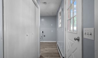 135 Lippitt Ave, Cranston, RI 02921