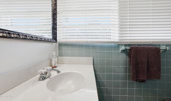 2540 Montyna Ln, Alford, FL 32420