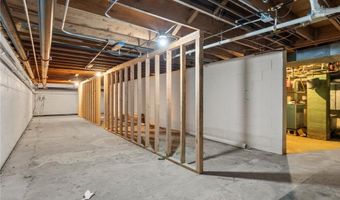 2020 Fillmore St, Alexandria, MN 56308