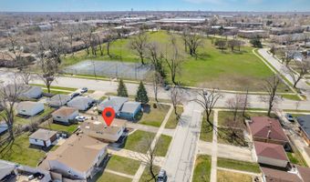7 N School St, Addison, IL 60101