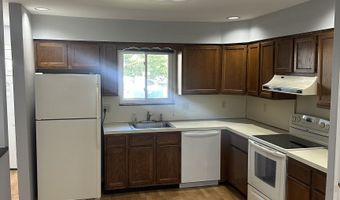 52 Deer Run 52, Bethel, CT 06801