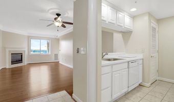 901 N MONROE St 1408, Arlington, VA 22201