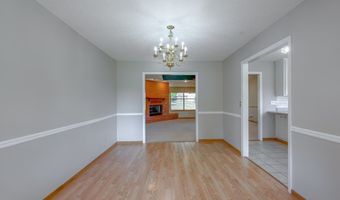 112 River Oaks Dr, Bainbridge, GA 39819