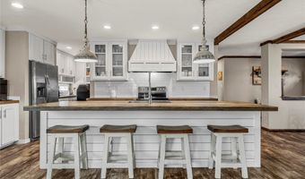 602 S 3rd St, Abbott, TX 76621