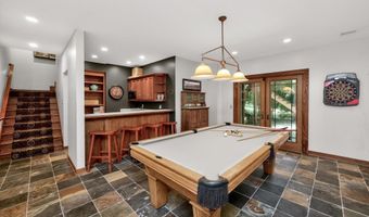 33943 Mill Creek Dr, Adel, IA 50003