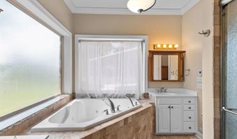 135 Oak Leaf Trl, Benton, LA 71006