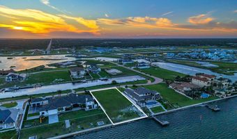 42 La Buena Vida Dr, Aransas Pass, TX 78336