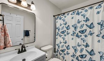26 Glenview Dr 26, Cromwell, CT 06416