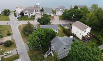 20 Robert Ave, Warwick, RI 02818