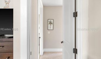 35 Sommer Lake Dr, Beaufort, SC 29902