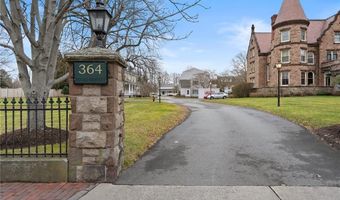 364 Bellevue Ave D3, Newport, RI 02840