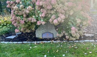 43 Darling Parke Dr, Bangor, ME 04401