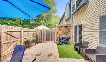 5 Shearwater Holw 5, Bayville, NJ 08721