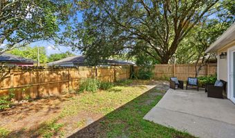410 MAIN St, Atlantic Beach, FL 32233