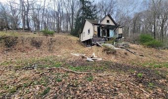 3867 Leslie Ave, Allison Park, PA 15101