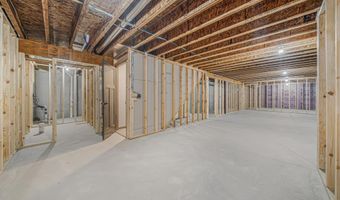 2005 E RIDGE HAVEN Ln, Appleton, WI 54913