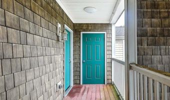 70 Turner St, Warwick, RI 02886