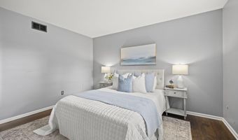 4714 Merrifield Pl 70, Columbus, OH 43220