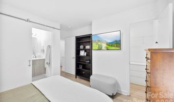 1511 Briar Creek Rd B, Charlotte, NC 28205