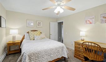 20 Roxbury Rd, Narragansett, RI 02882