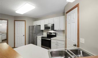 15981 Flotilla Trl 311, Apple Valley, MN 55124
