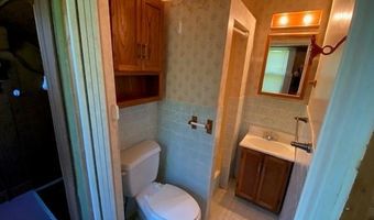 319 N 10th St, Atchison, KS 66002
