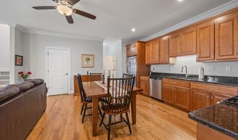 28 Brookview Cir 28, Bristol, CT 06010