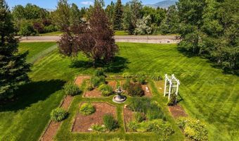 353 Sacajawea Peak Dr, Bozeman, MT 59718