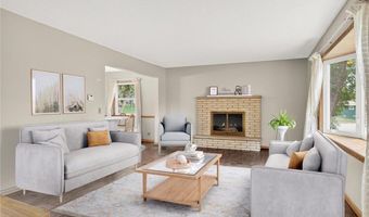 8949 Rosewood Ln N, Maple Grove, MN 55369