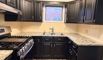 1768 Liberty Dr, Akron, OH 44313