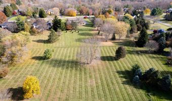 3682 Tanglewood Ct, Ann Arbor, MI 48105