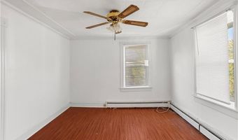 63 Lincoln Ave, Cranston, RI 02920