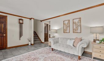 1525 E JOHN St, Appleton, WI 54915