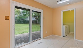 14 Fieldcrest Rd, Arden, NC 28704