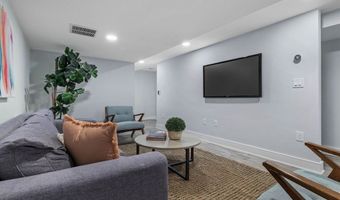 72 Walnut St 1, Arlington, MA 02476