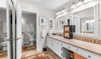 5720 Skyview Way E, Agoura Hills, CA 91301