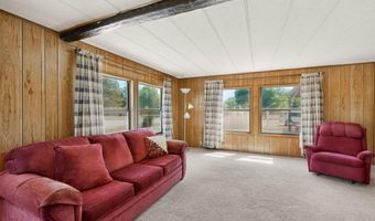 2135 Winchester Dr, Bosque Farms, NM 87068