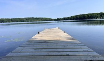 W16468 S Hilbert Dr, Armstrong Creek, WI 54103