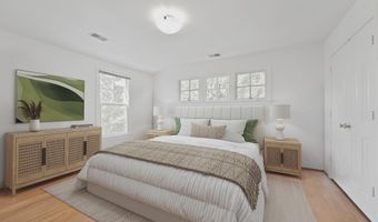 5517 MCKINLEY St, Bethesda, MD 20817