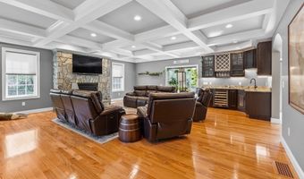 32 Allen Rd, Billerica, MA 01821