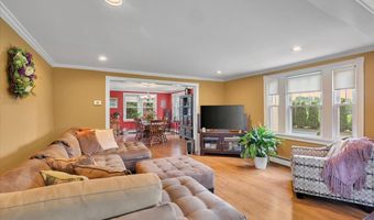 100 Adams Rd, Bloomfield, CT 06002