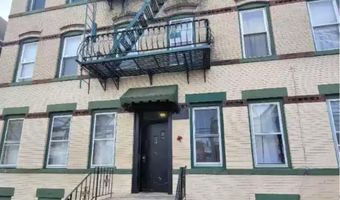80 W 18TH St 9, Bayonne, NJ 07002