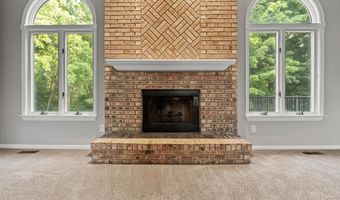 2418 Meadowridge Ct, Ann Arbor, MI 48105