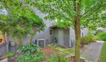 15 Bridlewood Trce, Batesville, IN 47006