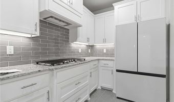 1951 Edgewood Rd, Bentonville, AR 72713