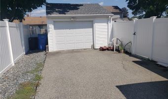5 Cass St, Lincoln, RI 02865