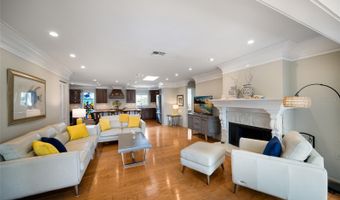 517 LOQUAT Dr, Anna Maria, FL 34216