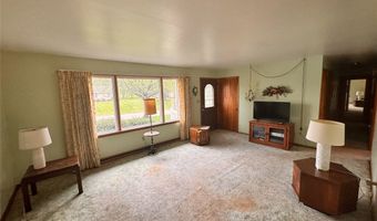 1484 Lambert St, Alliance, OH 44601