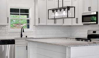 233 Cedar Ln, Allons, TN 38541