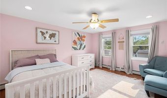 121 Spofford Ave, Warwick, RI 02888